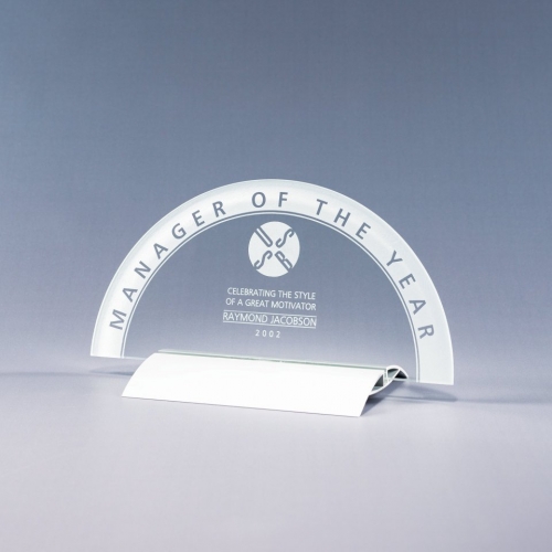 LVH Small Curved Award 4\ 4\ Height x 8\ Width
Materials:  Jade Crystal, Brushed Aluminum

Imprint area(s):  2.75\H x 3.5\W










